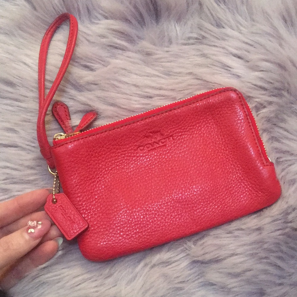 Coach red leather double-zip wristlet! ❤️